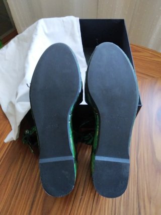 Sandalias UTERQUE pedrería y bordado