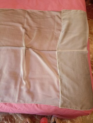 Chal rectangular gris plata. Terminación cordón