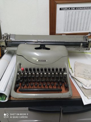 Máquina de Escribir Lexicon 80