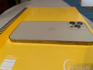 iPhone 12 Pro Max  nítido