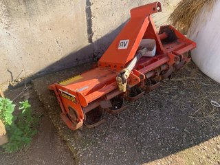 Tractor Astoa +remolque+rotabato+fumigador