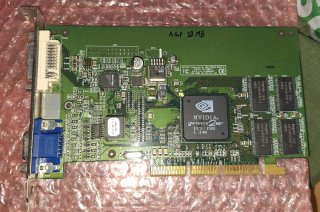 Tarjeta Gráfica NVIDIA GeForce AGP 32MB