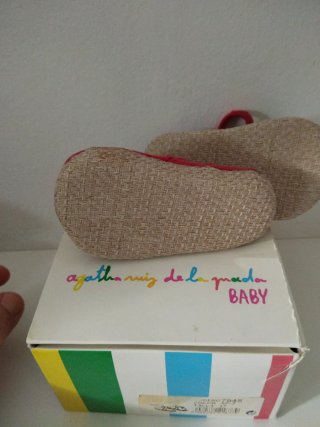 Sandalias Bebé Rojas y Verdes Talla 17