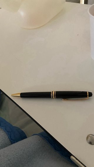 Bolígrafo Montblanc Negro y Dorado