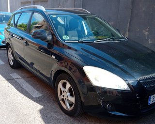 KIA ProCeed 2009 pegatina B 214.000 UNiCA dueña