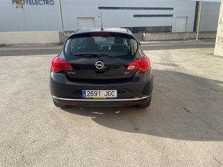 Opel Astra 2015