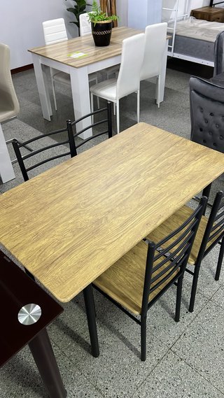Mesa + 4 Sillas Bares Restaurantes particulares