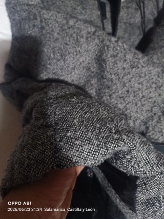 Abrigo Zara gris y negro