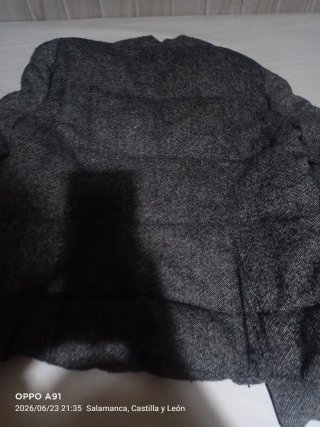 Abrigo Zara gris y negro