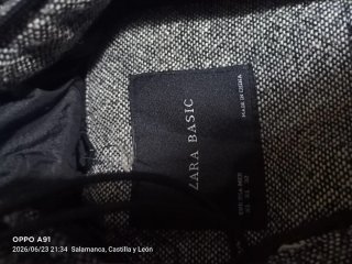 Abrigo Zara gris y negro
