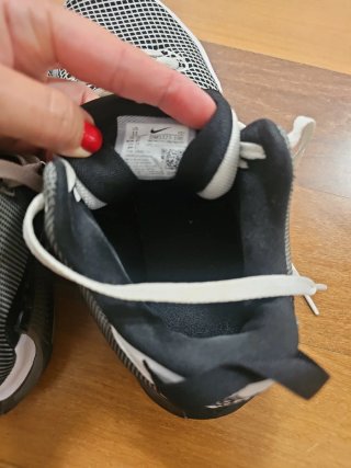 Zapatillas Nike Hombre Baloncesto Negras Blancas
