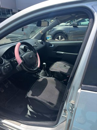Ford Fiesta 1.6 TDCi 90 2005 — 187.000 km — Diésel