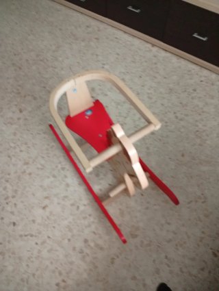 Caballito de madera para niños