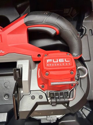 Sierra Cinta Milwaukee M18 FUEL