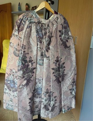 Traje de fallera lila con encaje