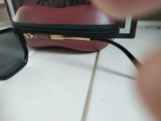 Gafas de sol Louis Vuitton negras y doradas