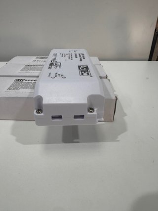 33 Controladores LED Actec Q8H-24V-60W