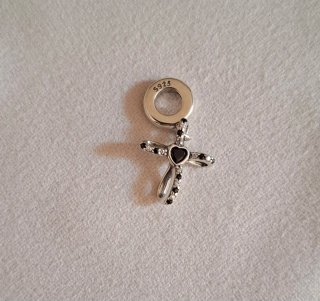 Charm Cruz Infinito