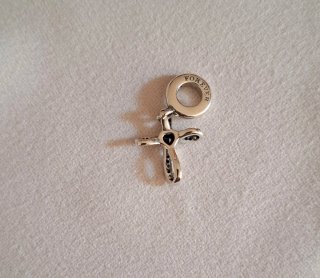 Charm Cruz Infinito