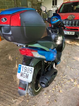 Ciclomotor Kymco 125cc Azul/Negro