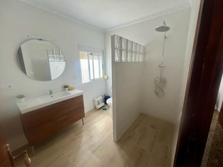 Casa baja en alquiler de tres habitaciones