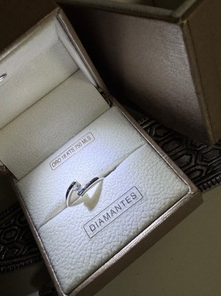 Anillo Oro Blanco 18K Diamante talla 9