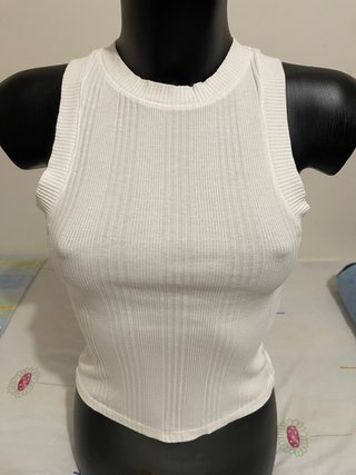 Conjunto de camiseta y pantalón
