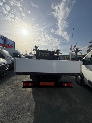 Nissan Cabstar 2014