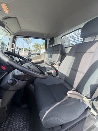 Nissan Cabstar 2014