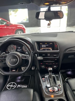 Audi SQ5 2015