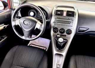 TOYOTA AURIS-MOTOR A CADENA-UNICO PROPIETARIO-