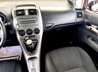 TOYOTA AURIS-MOTOR A CADENA-UNICO PROPIETARIO-