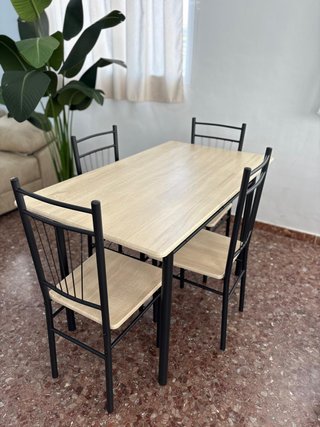 Mesa + 4 Sillas para Bares/Restaurantes