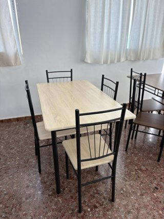 Mesa + 4 Sillas para Bares/Restaurantes