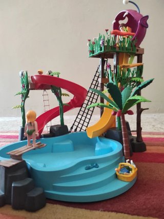 Playmobil tobogán acuático con figuras
