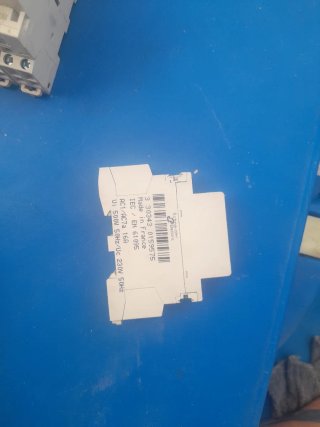 Merlin Gerin Multi9 CT Contactor 15957