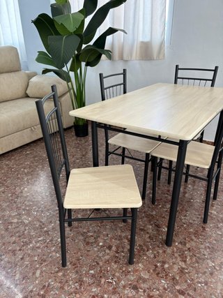 Mesa + 4 Sillas para Bares/Restaurantes