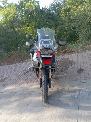 BMW R1200GS  Roja y Plata