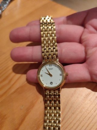 Orologio Citizen al quarzo dorato
