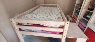 Cama alta infantil madera con escritorio