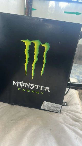 Nevera Monster LED Funciona Bien