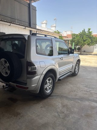 Mitsubishi Montero 3.2 DiD 168 cv alto gama