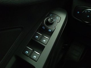 Ford Focus 1.0 Ecob. MHEV 92kW ST-Line SB Style SIP