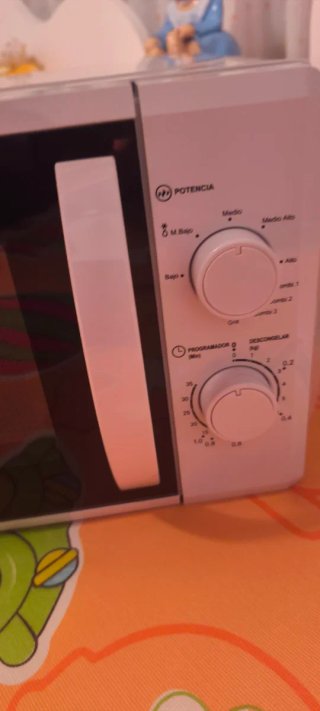 Microondas Grill Nevir NVR-6227MG 20L