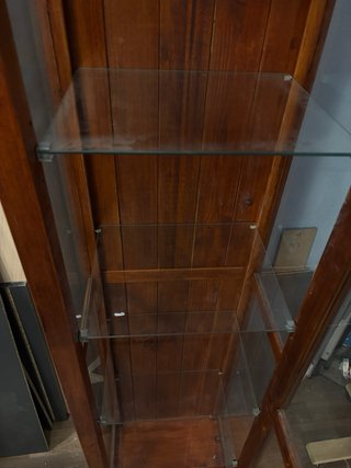 vitrina de madera maciza negociable