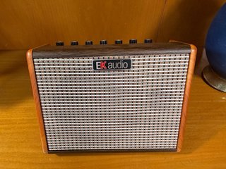 Amplificador Portátil EK Audio Marrón/Gris