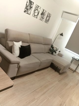 Sofá beige 3 plazas tela semi nuevo