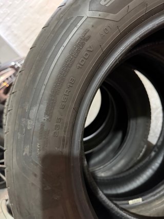 Neumáticos Goodyear 235/55 R18 al 80%