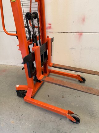 Apilador manual naranja