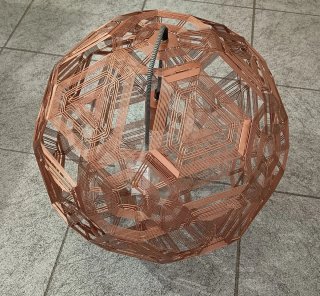 Lámpara colgante geométrica dorada